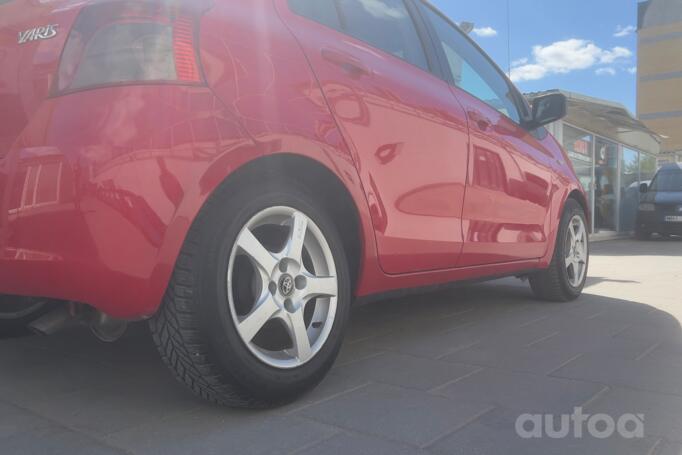Toyota Yaris 2 generation