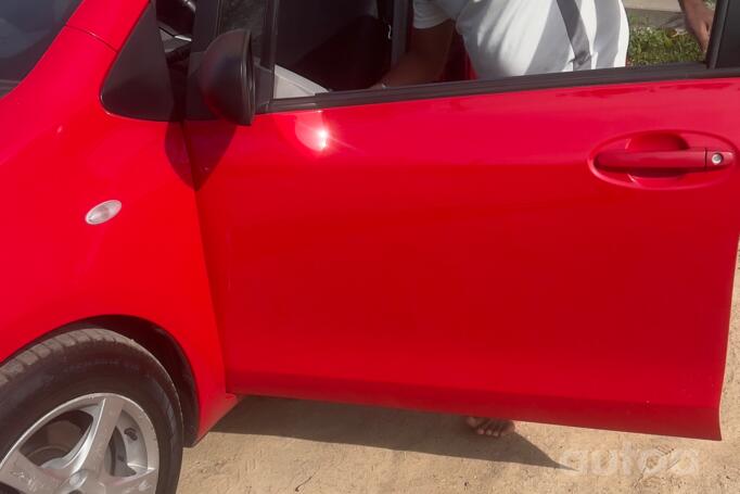 Toyota Yaris 2 generation