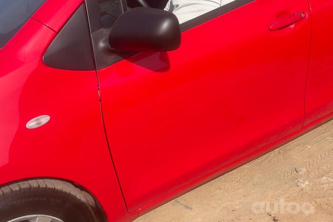 Toyota Yaris 2 generation