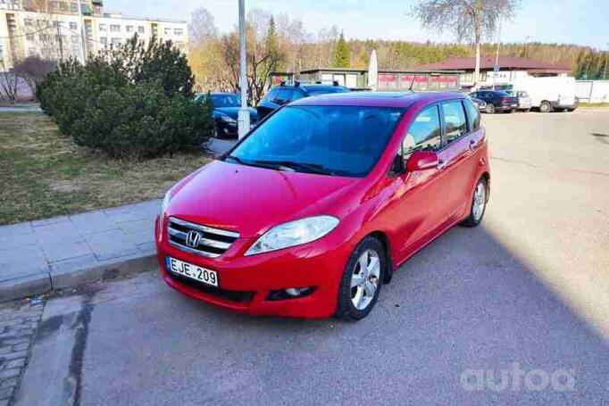 Honda FR-V