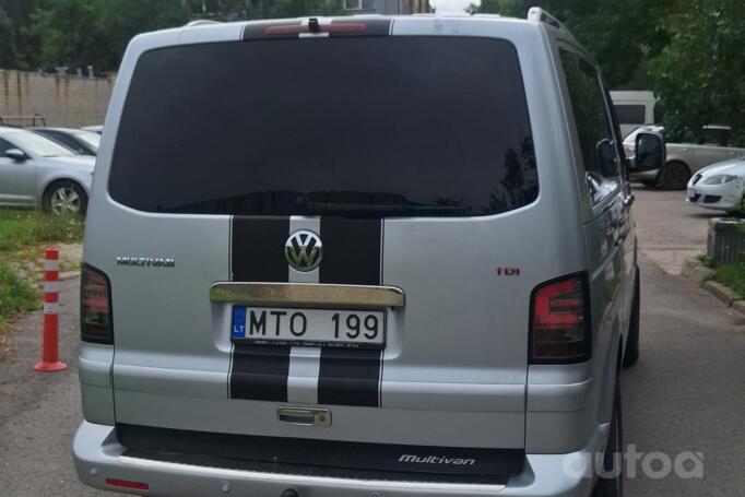 Volkswagen Multivan T5 Minivan