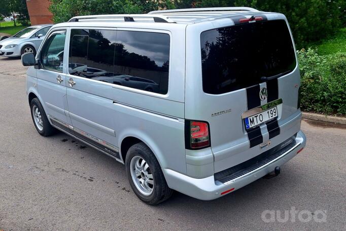 Volkswagen Multivan T5 Minivan