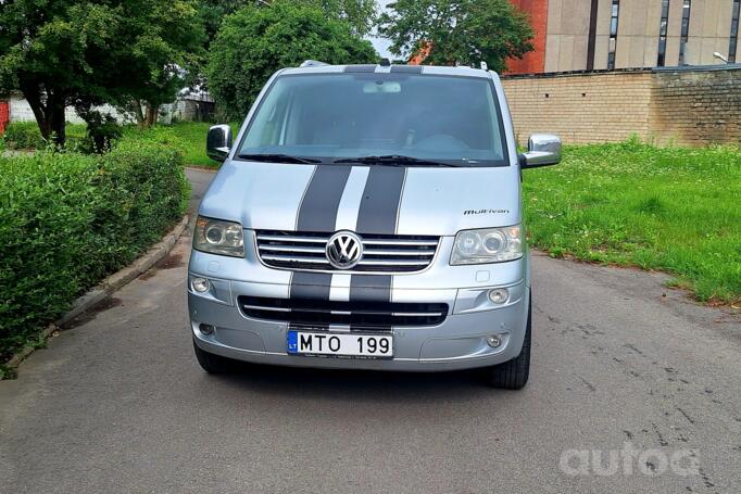 Volkswagen Multivan T5 Minivan