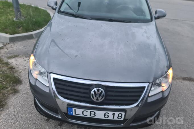 Volkswagen Passat B6 wagon 5-doors