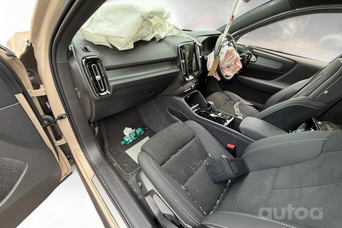 Volvo XC40 1 generation [Restyling]