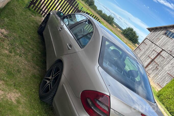 Mercedes-Benz E-Class W211/S211 Sedan 4-doors