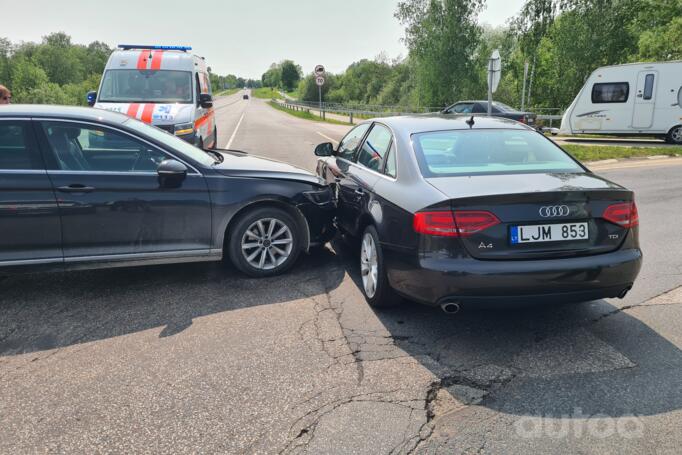 Audi A4 B8/8K Sedan 4-doors