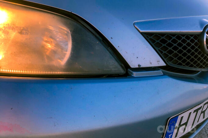 Mazda 2 DY Hatchback