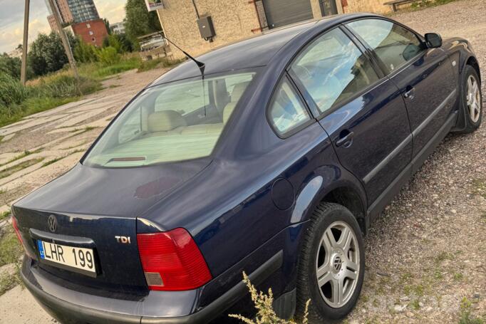 Volkswagen Passat B5 Sedan 4-doors