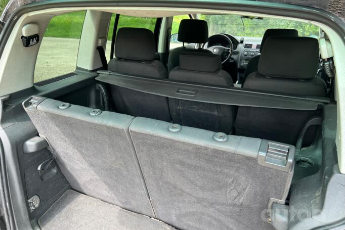 Volkswagen Touran 1 generation Minivan