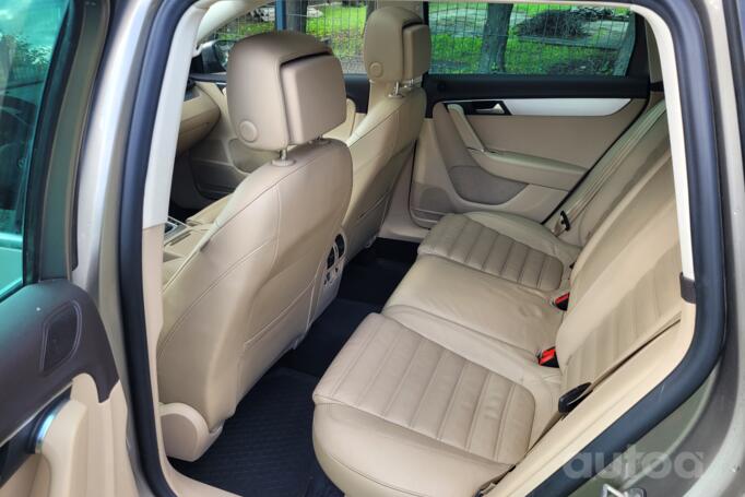 Volkswagen Passat B7 Variant wagon 5-doors