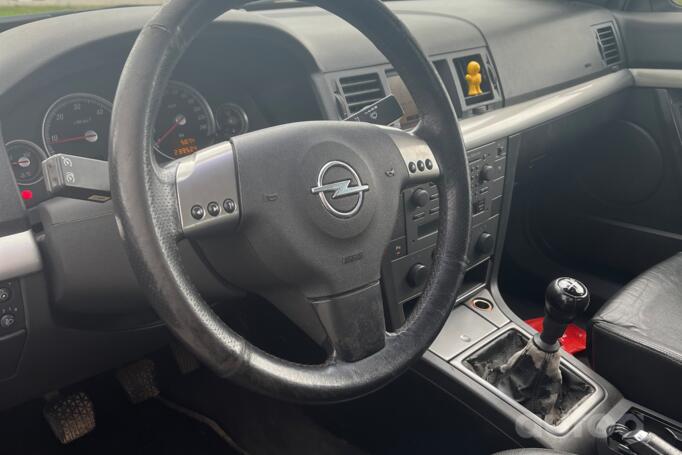 Opel Vectra C GTS hatchback