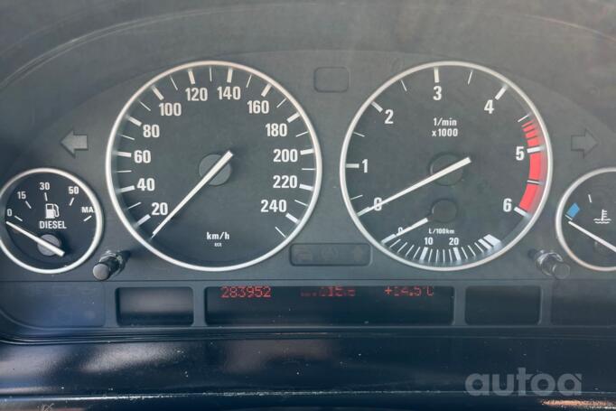 BMW 5 Series E39 Sedan 4-doors