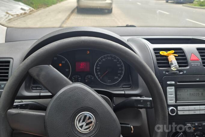 Volkswagen Golf 5 generation Hatchback 5-doors