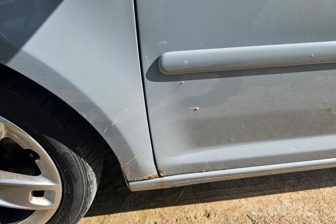 Volkswagen Caddy 3 generation Minivan 4-doors