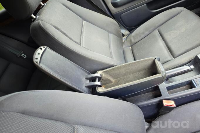 Audi A4 B6 Avant wagon 5-doors