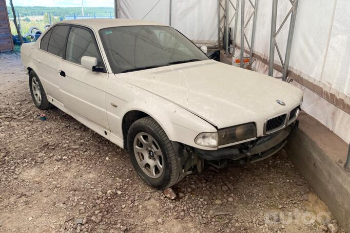 BMW 7 Series E38 Sedan