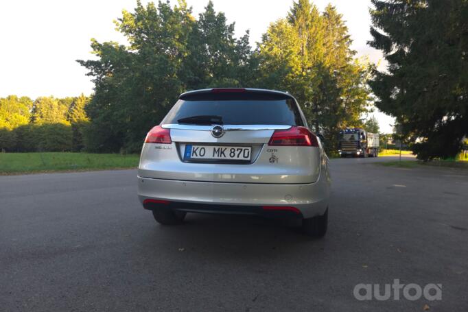 Opel Insignia A Sports Tourer OPC wagon 5-doors