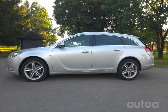 Opel Insignia A Sports Tourer OPC wagon 5-doors