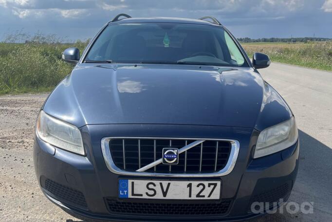 Volvo V70 3 generation wagon