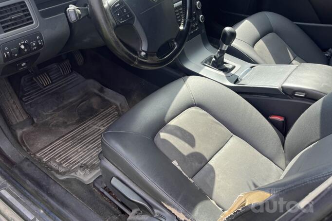 Volvo V70 3 generation wagon