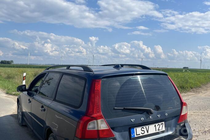 Volvo V70 3 generation wagon