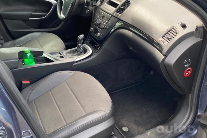 Opel Insignia A Sports Tourer wagon 5-doors