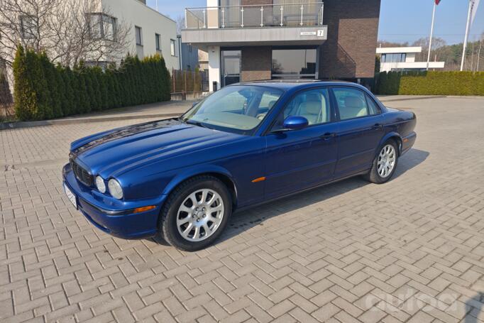 Jaguar XJ 3 generation (X350/X358)