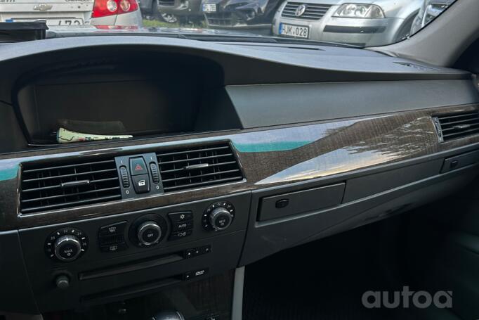 BMW 5 Series E60/E61 Sedan