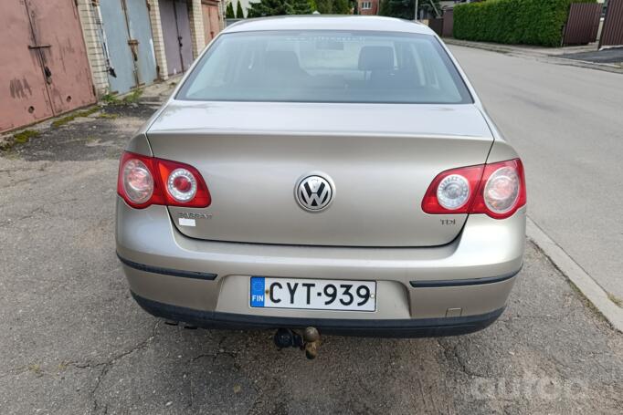 Volkswagen Passat B6 R36 Sedan 4-doors