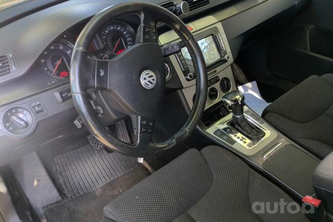 Volkswagen Passat B6 Sedan 4-doors