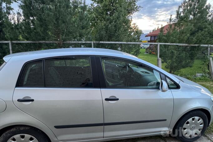 Volkswagen Golf Plus 1 generation