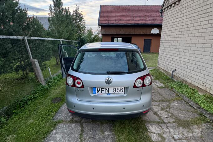 Volkswagen Golf Plus 1 generation