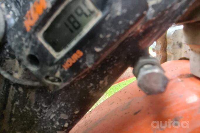 KTM 525