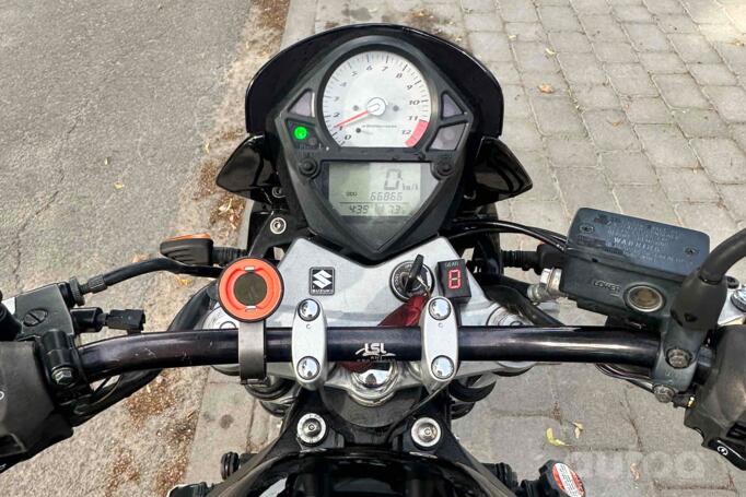 Suzuki SV
