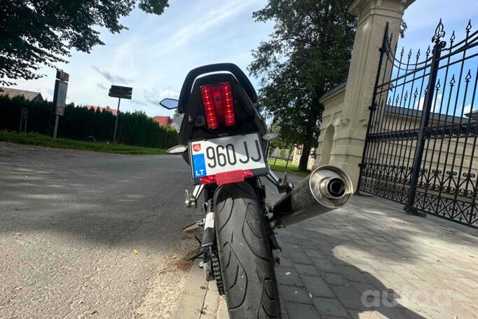 Suzuki SV