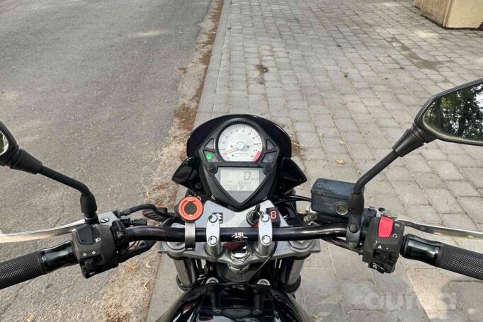 Suzuki SV