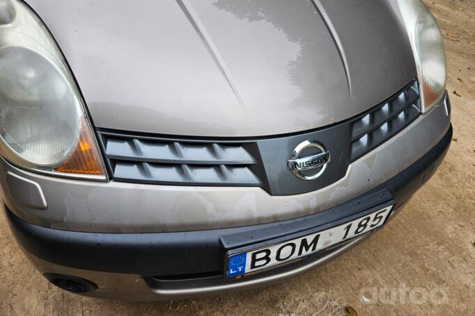 Nissan Note E11 Hatchback