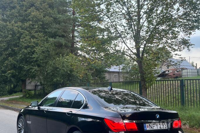 BMW 7 Series F01/F02 Sedan