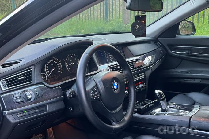 BMW 7 Series F01/F02 Sedan