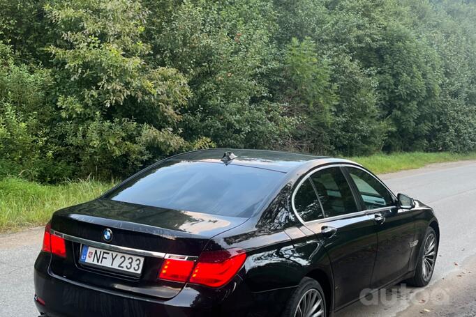 BMW 7 Series F01/F02 Sedan