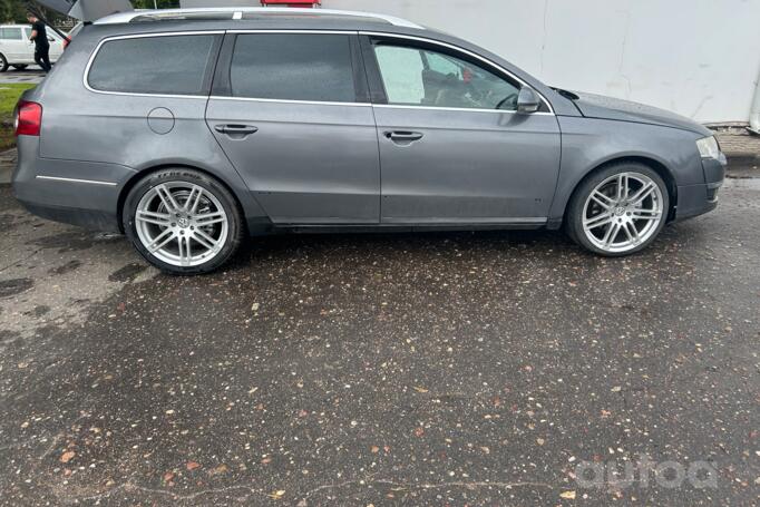 Volkswagen Passat B6 wagon 5-doors