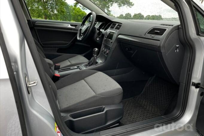 Volkswagen Golf 7 generation Hatchback 5-doors