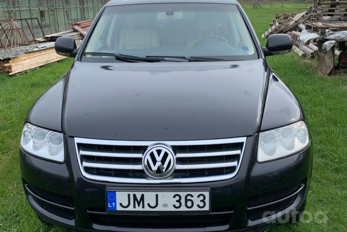Volkswagen Touareg 1 generation Crossover