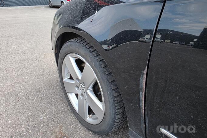 Volkswagen Passat B6 wagon 5-doors