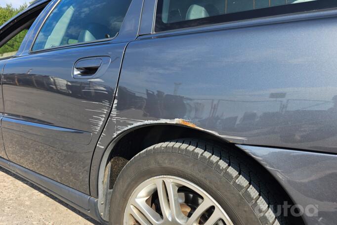 Volvo V70 2 generation [restyling] wagon 5-doors