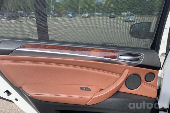 BMW X5 E70 [restyling] Crossover