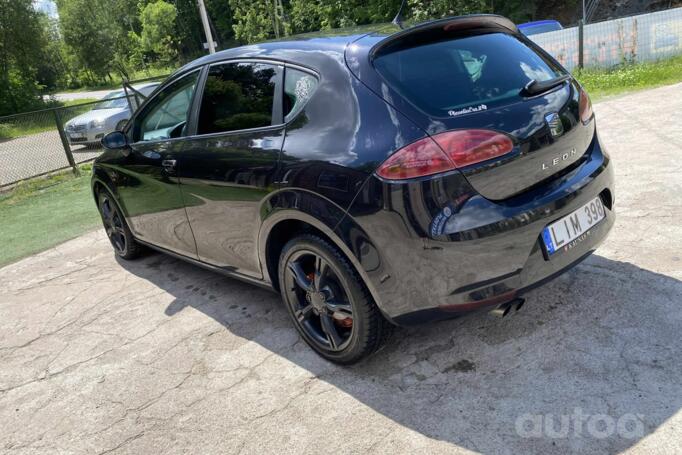 SEAT Leon 2 generation Hatchback 5-doors