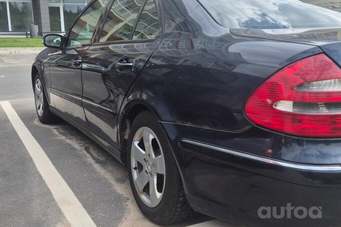 Mercedes-Benz E-Class W211 Sedan