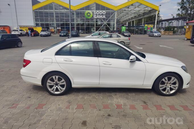 Mercedes-Benz C-Class W204/S204/C204 [restyling] Sedan 4-doors